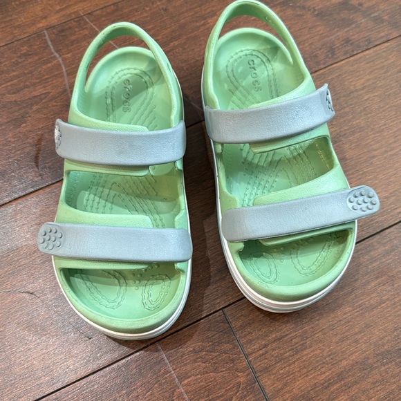 Crocs Sandals Velcro 11c - Picture 4 of 10